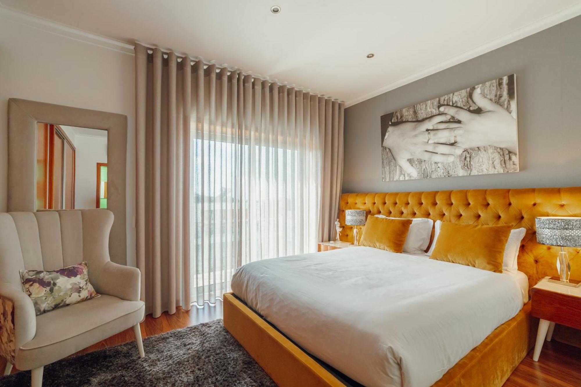 Pool & Cinema By Vacationy Villa Oporto